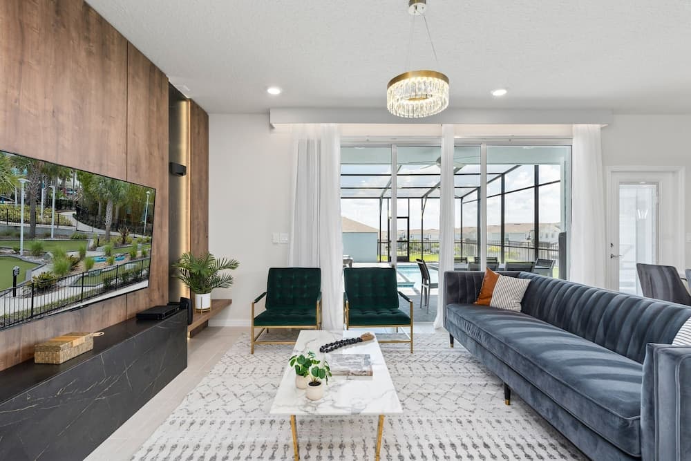 Our Boutique Unique Experience - Image 1