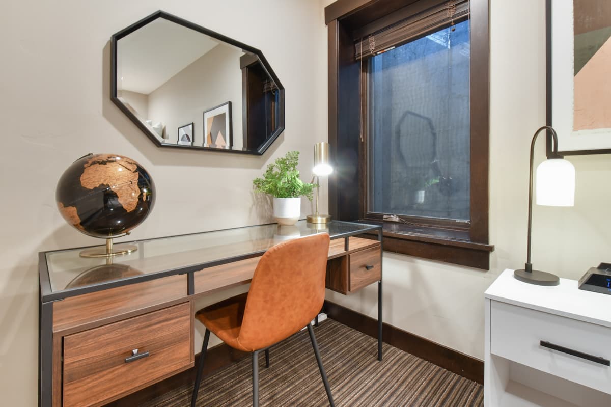 Red Wagon House - Image 39