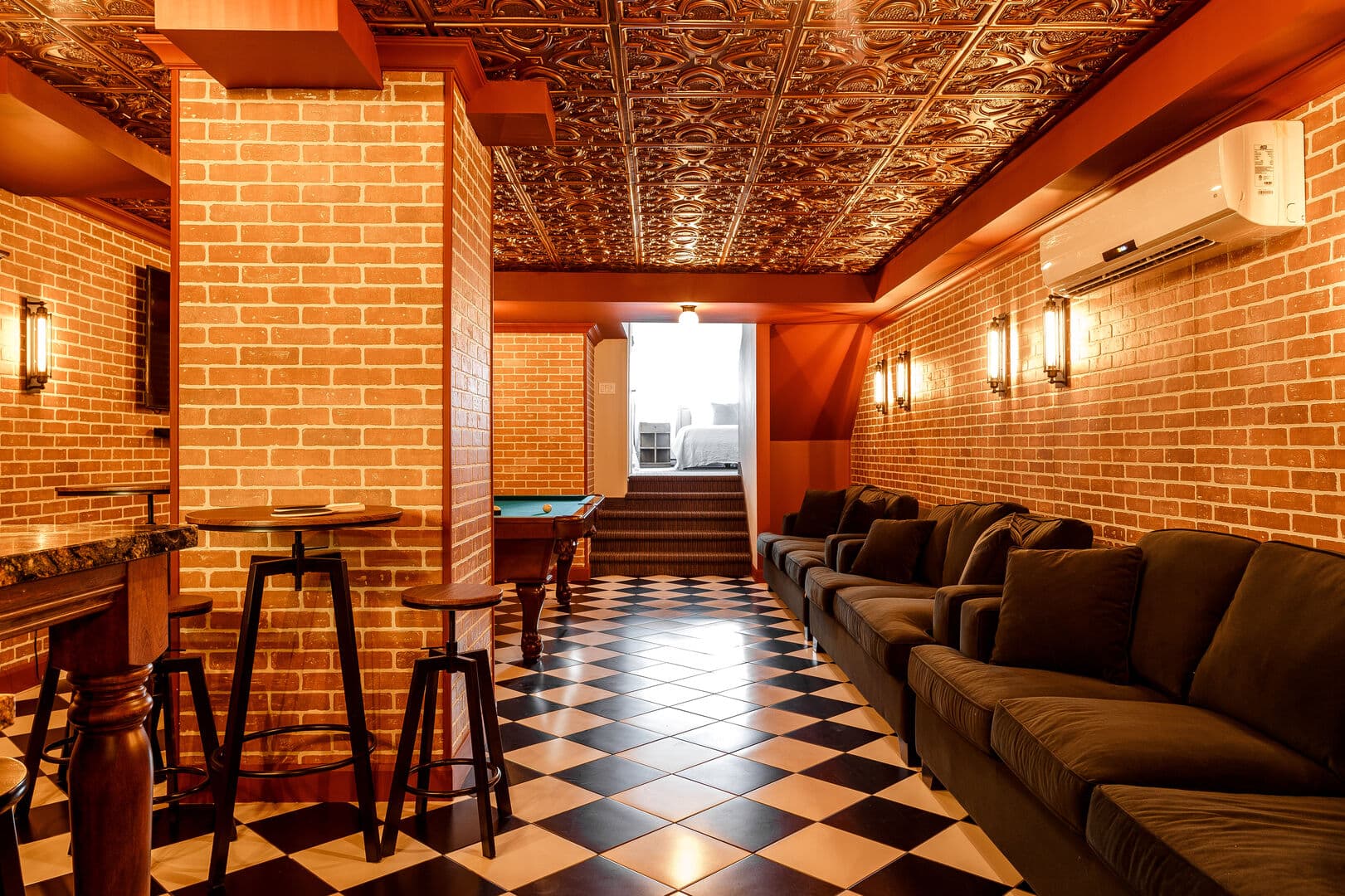 Jeanne Home - Image 27