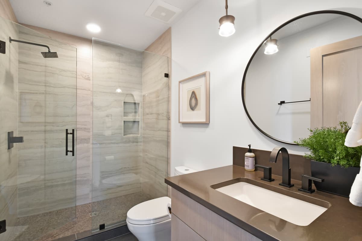 King's Crown - Image 23