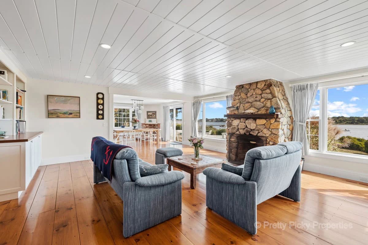 Serenity by the Sea - Image 5