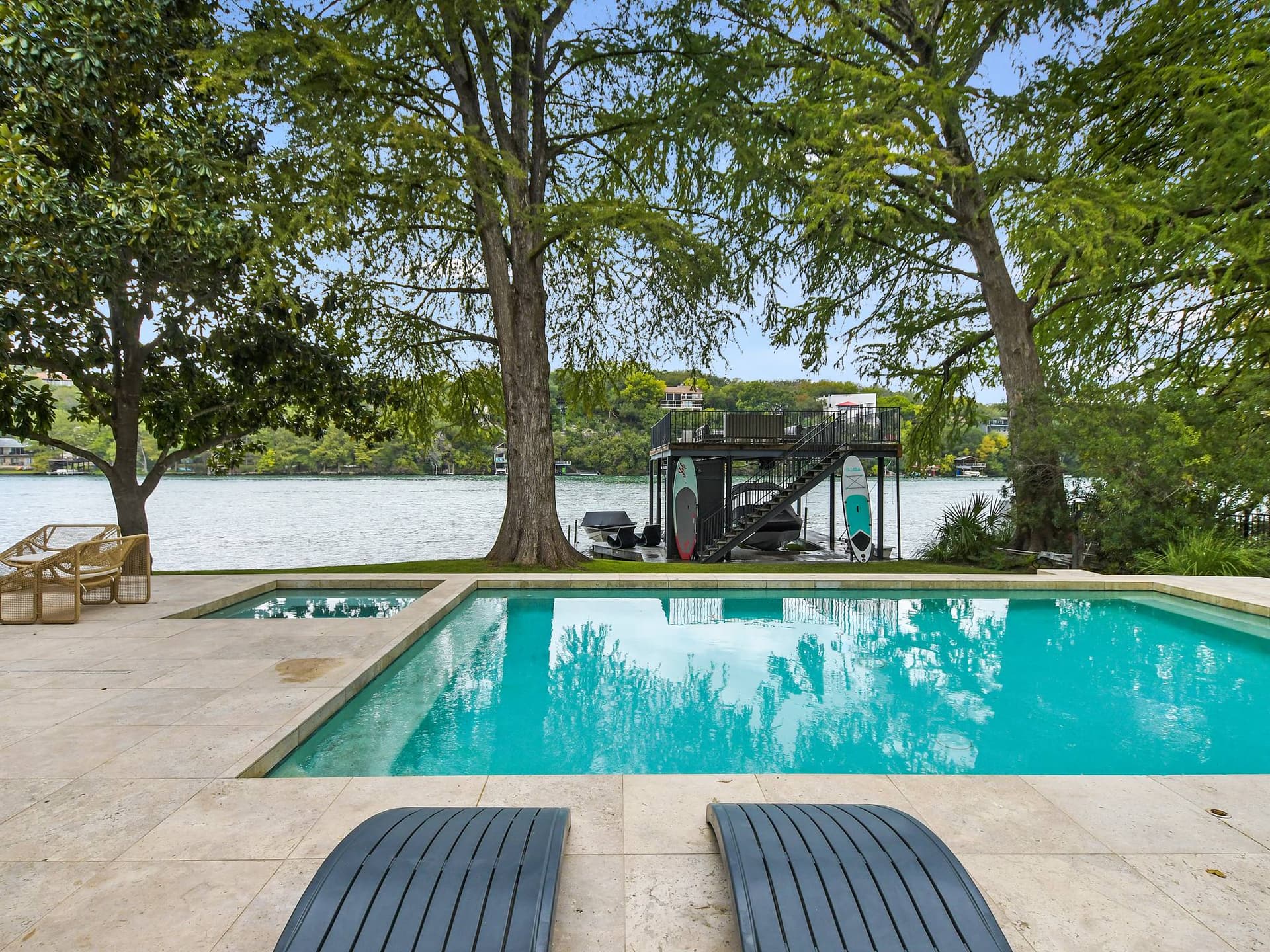 Emerald on Lake Austin - Image 13