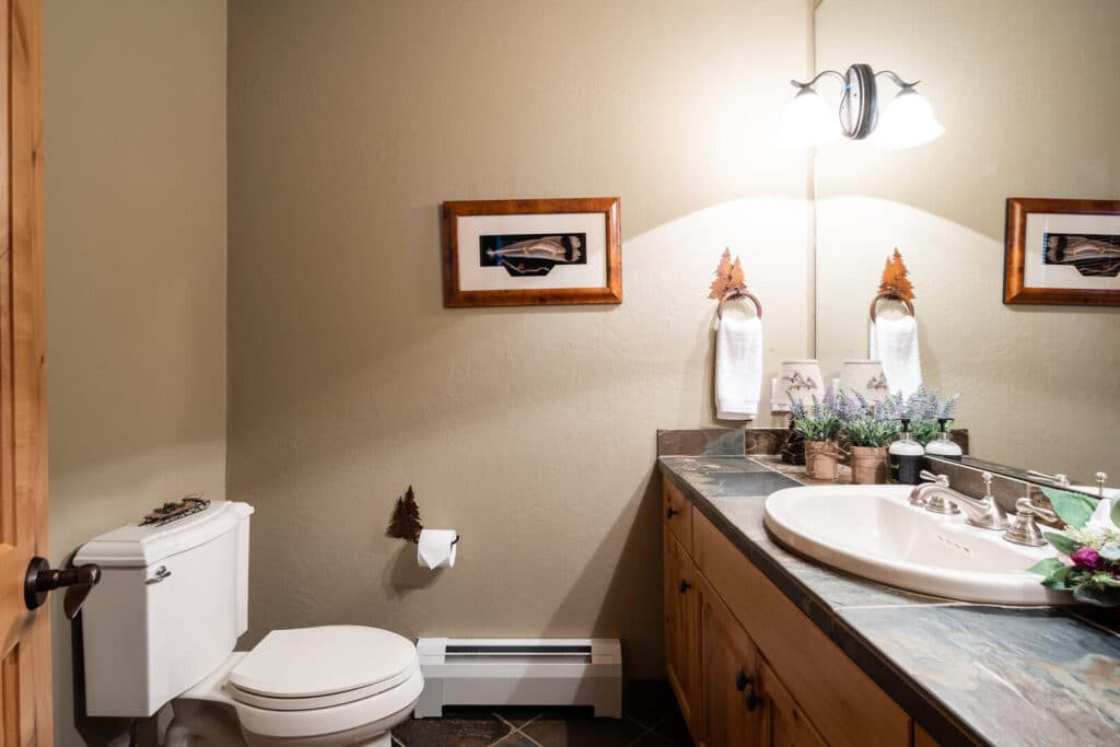 Hidden Trail House - Image 25