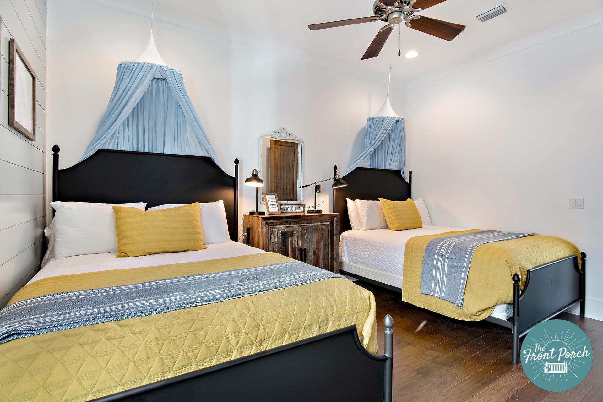 Front Porch Manor - Image 28