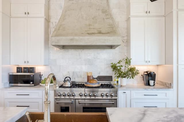 Bradley Circle #30 - Image 15