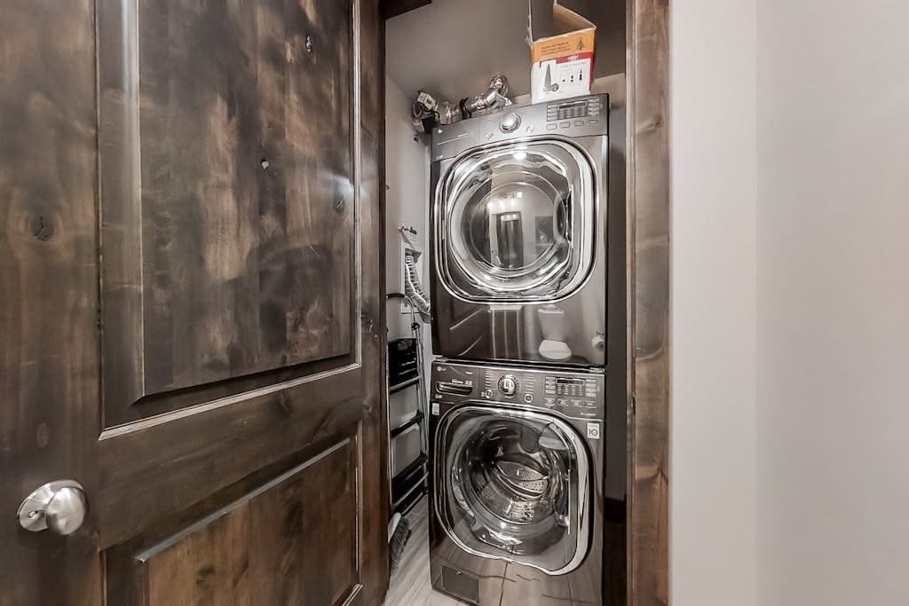 Residence at Canyons Cabriolet Lift - Image 15