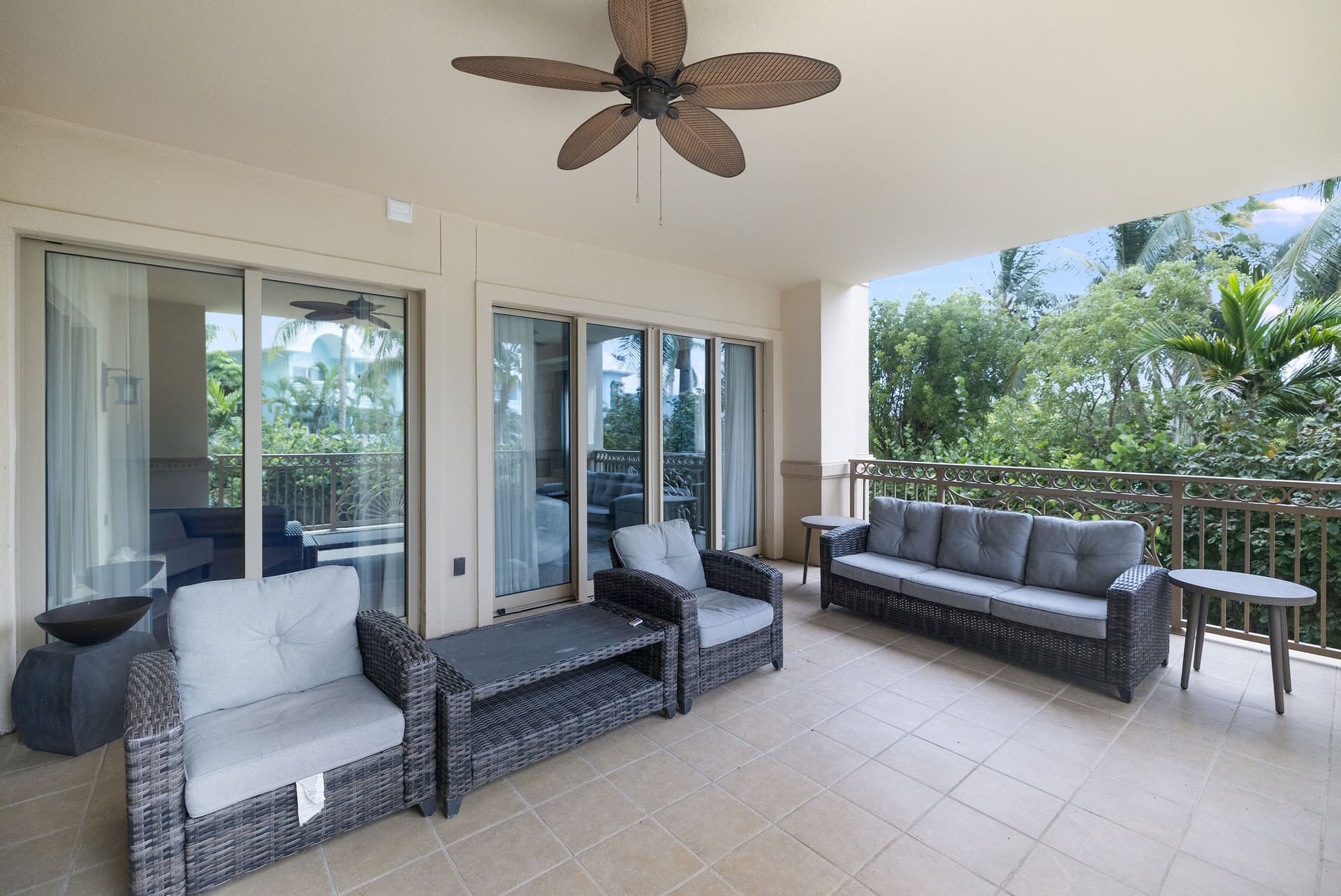 Ritz-Carlton Residence #201 - Image 23