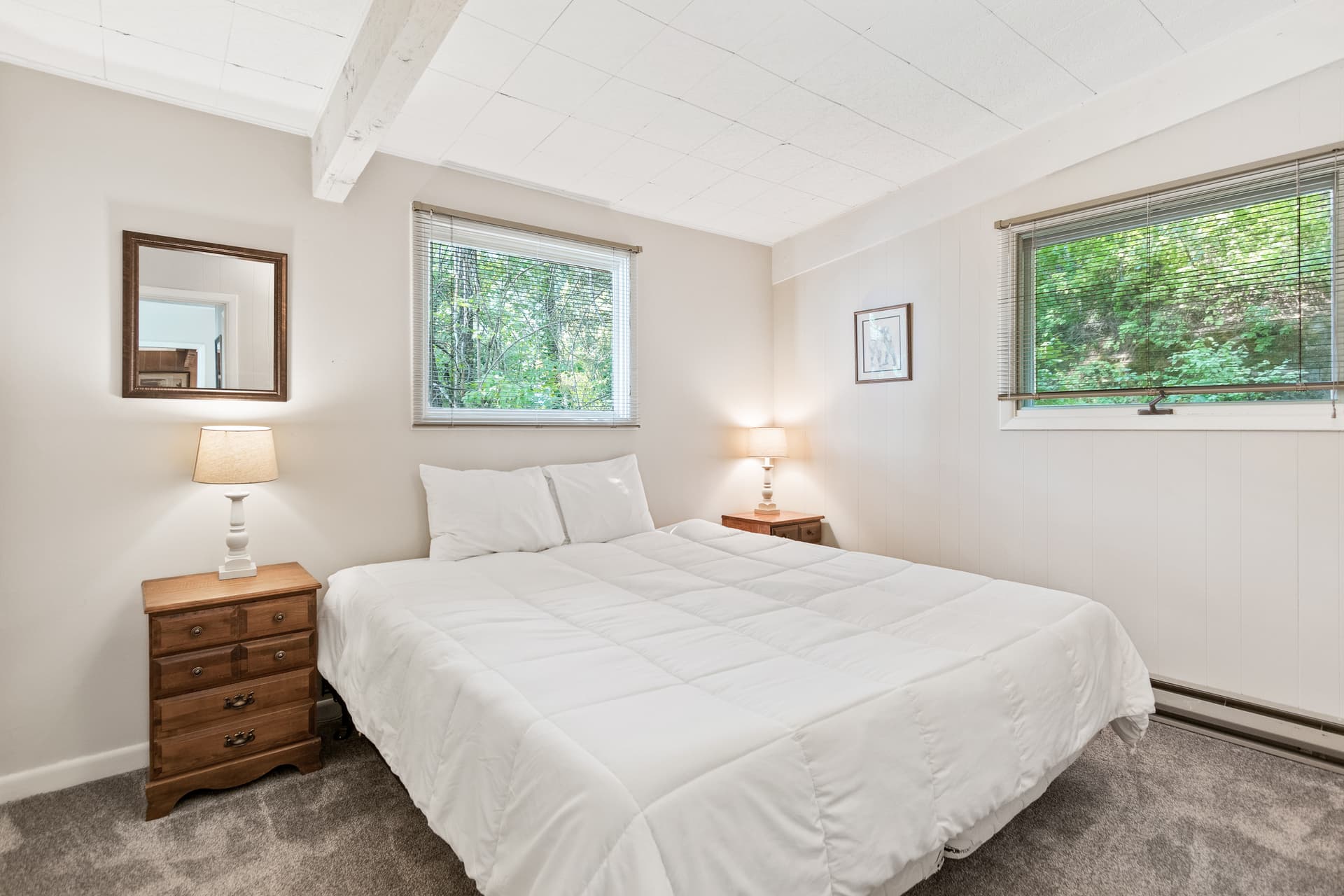 Mica Bay Serenity Cabin - Image 10