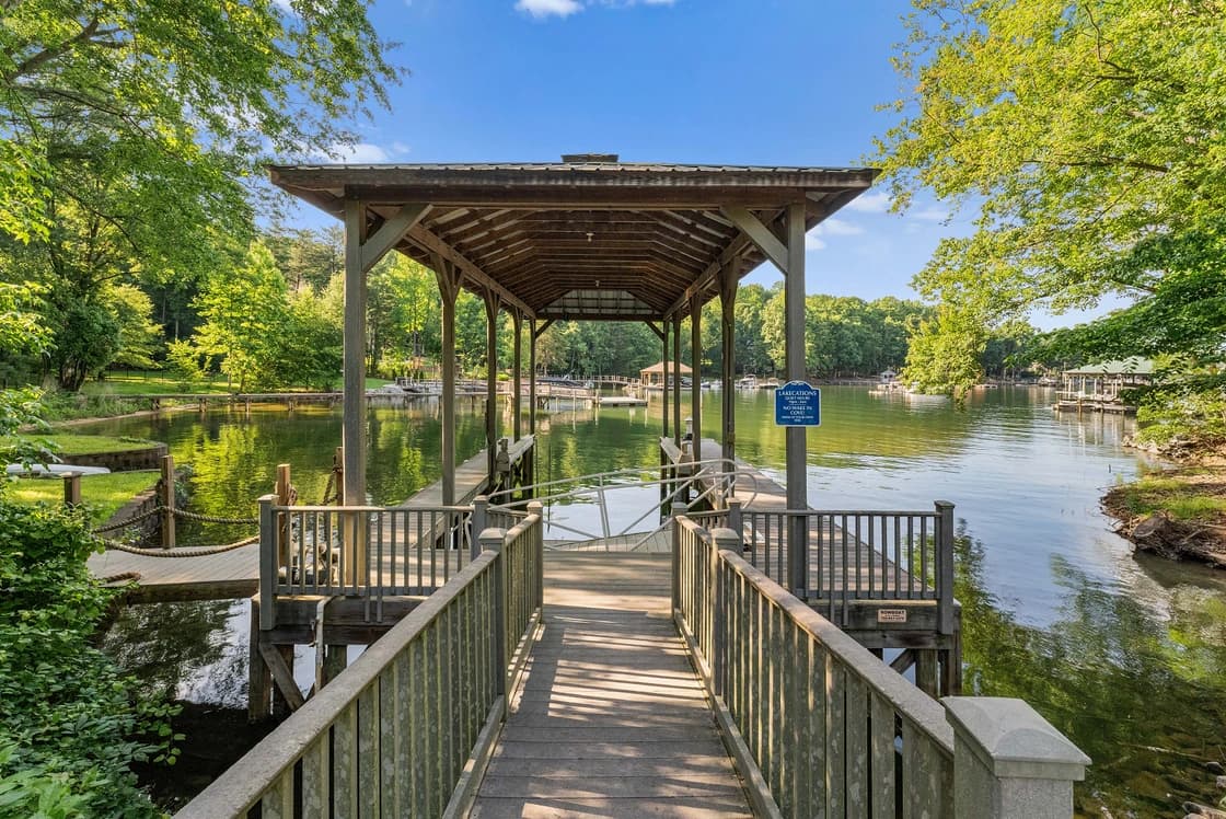 Shoreway Cove - Image 10