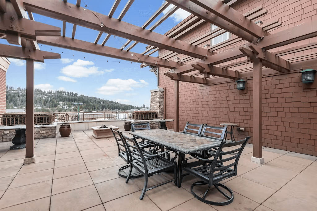 Fabulous Riverstone Retreat - Image 16