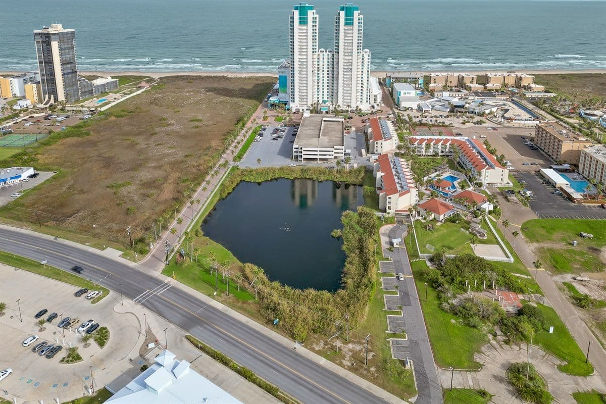 Sapphire Residence - Image 7