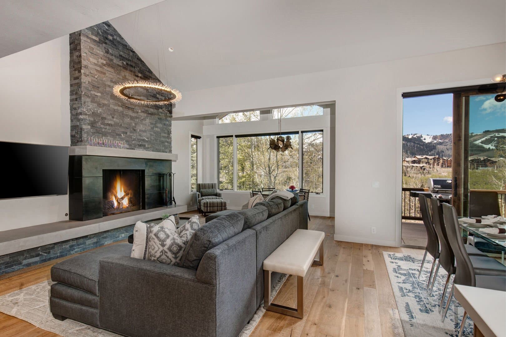 Little Belle Residence #5 - Image 10