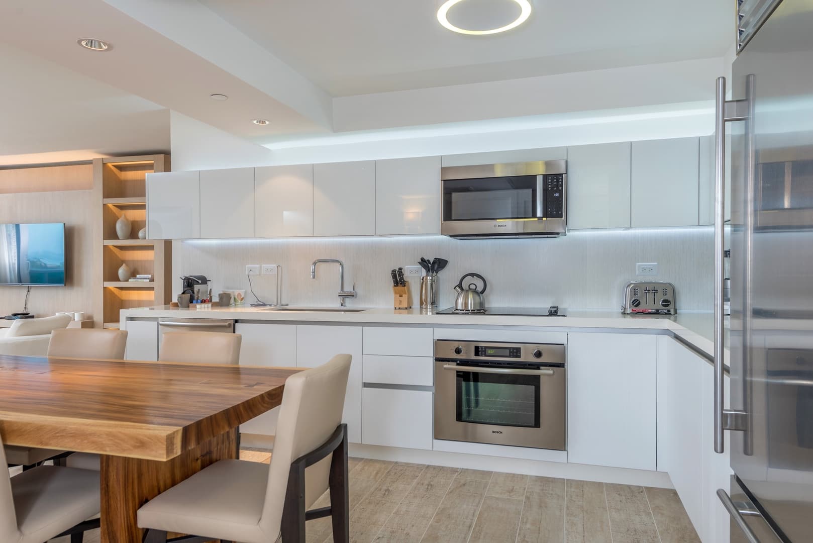 1 Hotel & Homes Condo #1015 - Image 15