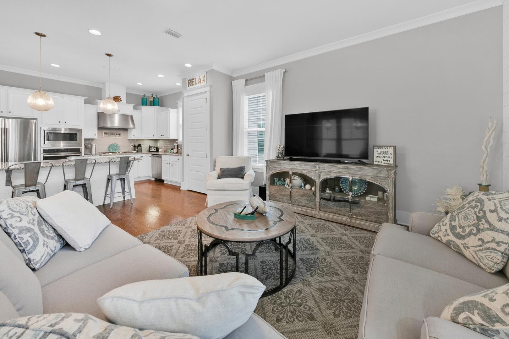 Luna De Soleil - Image 19