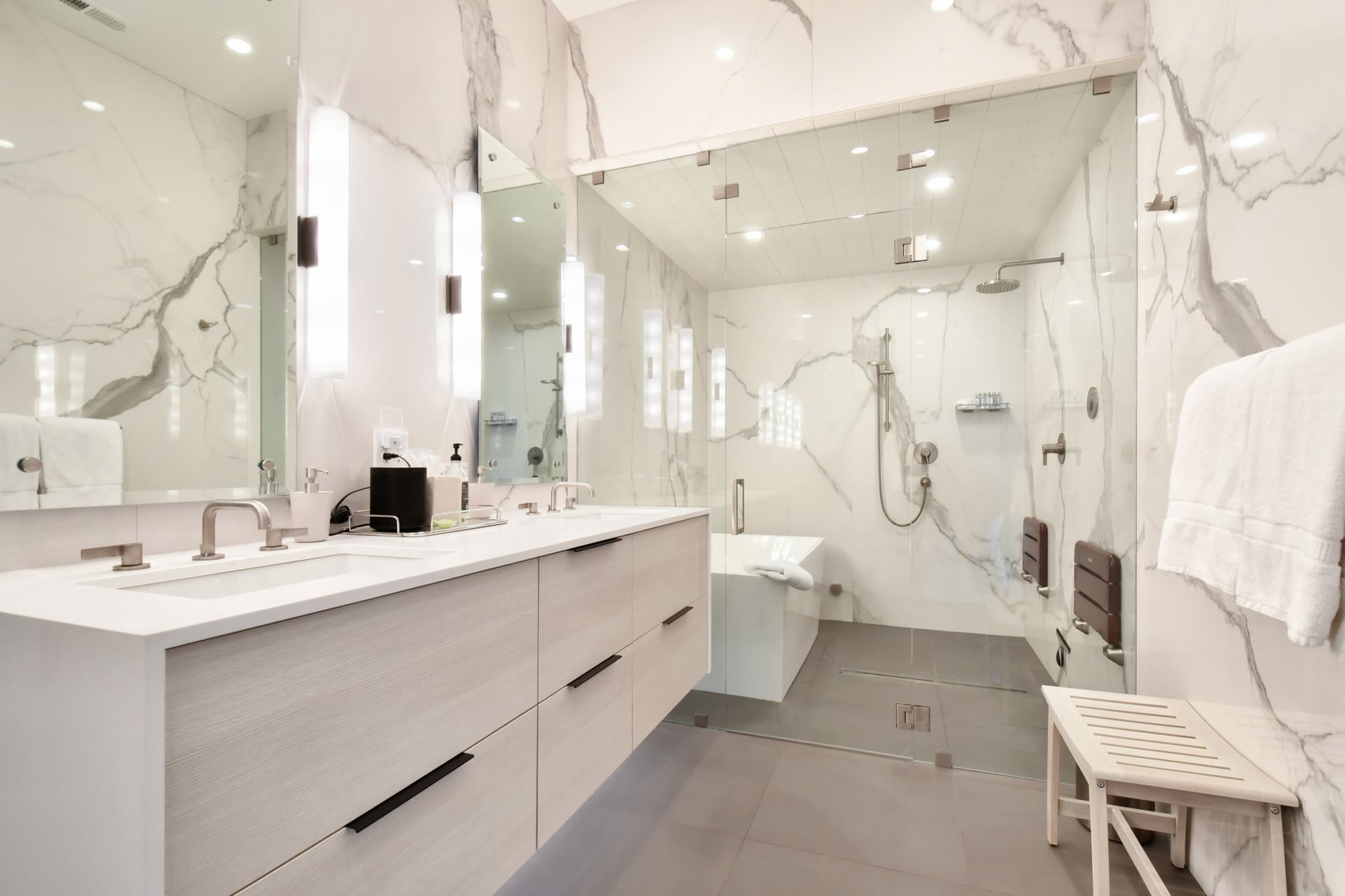 Juniper Landing Home - Image 16