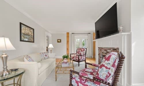 Hiawatha Manor - Image 37