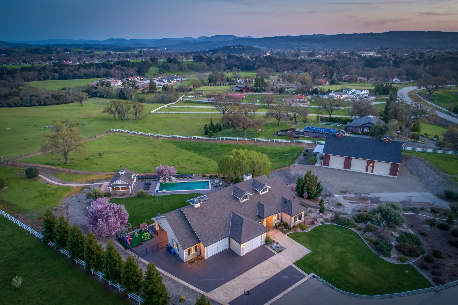 Frontier Farmhouse - Image 55