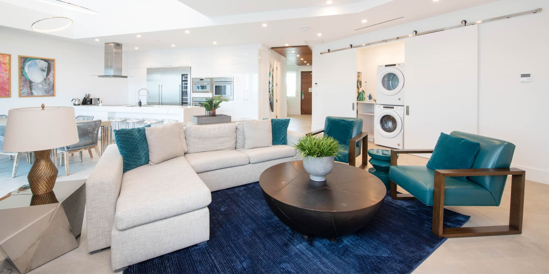 Seabreeze Penthouse Haven - Image 2