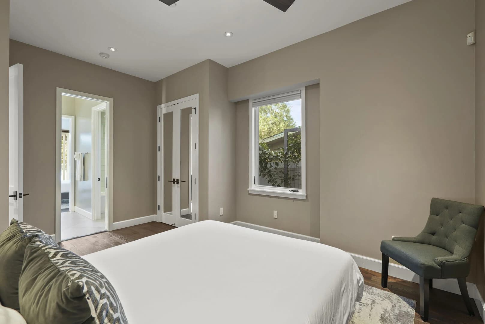 Bird Rock Gem - Image 42