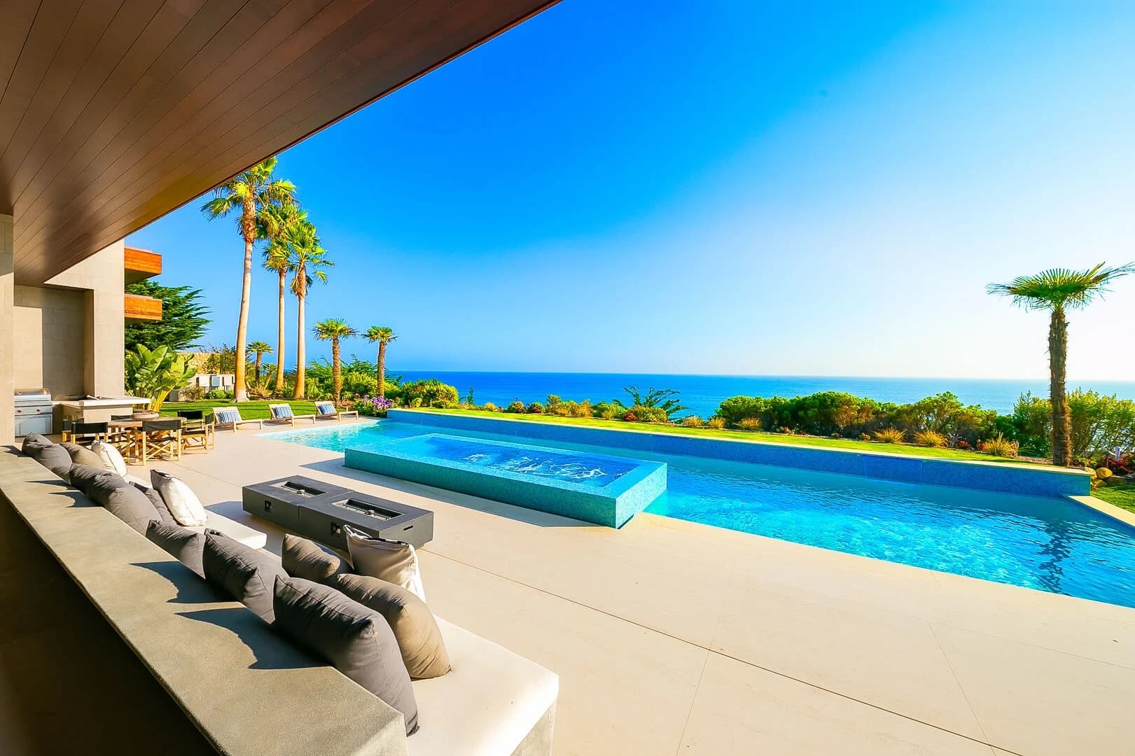 Malibu Beach Oasis - Image 3