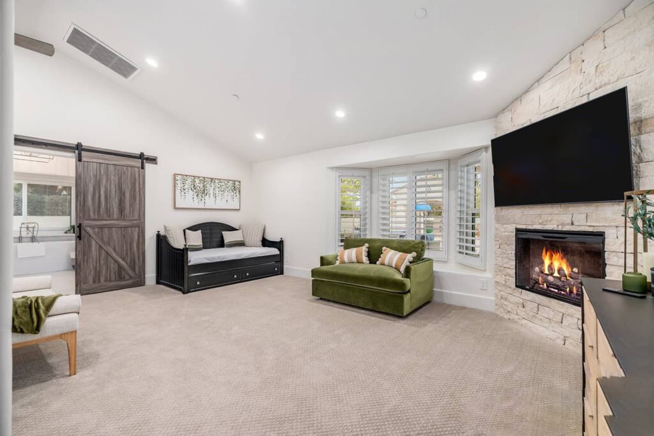 Desert Cove - Image 28