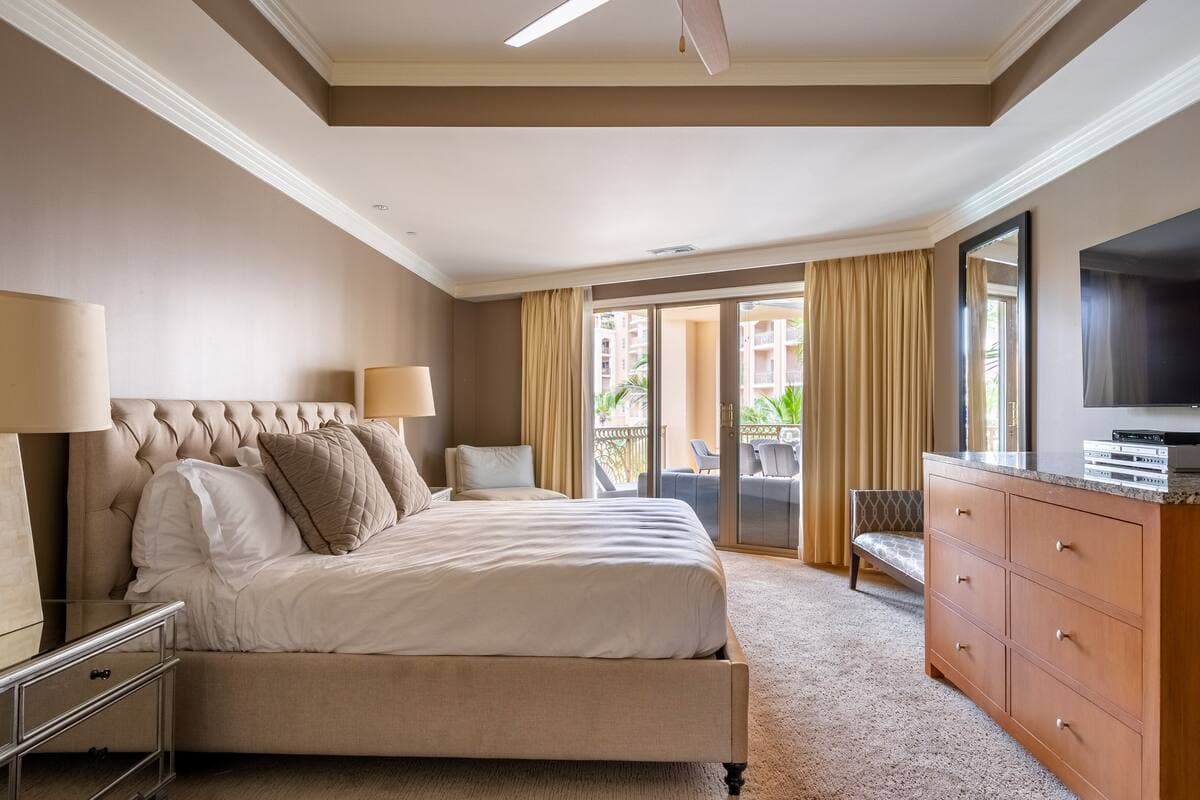 Ritz-Carlton Residence #304 - Image 3