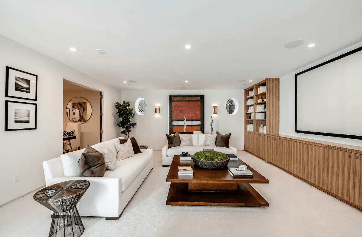 Hollywood Regency Villa - Image 26