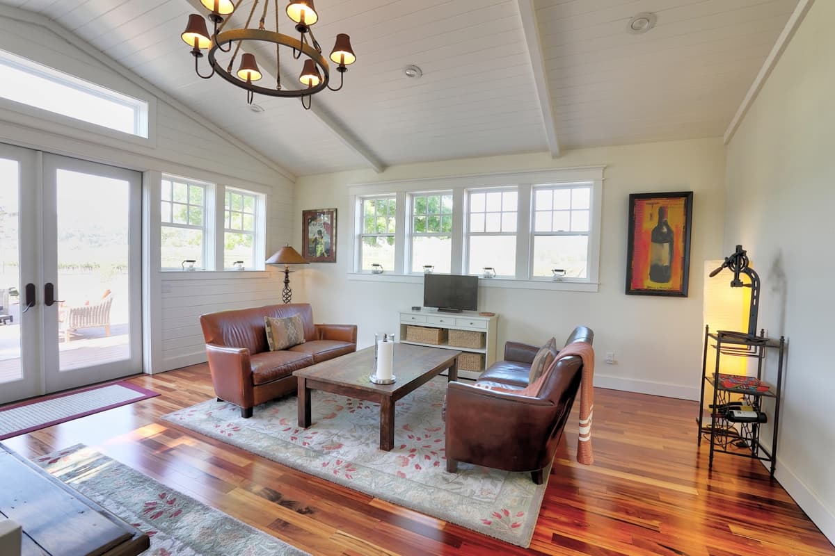 Quiet Country Cottage - Image 13