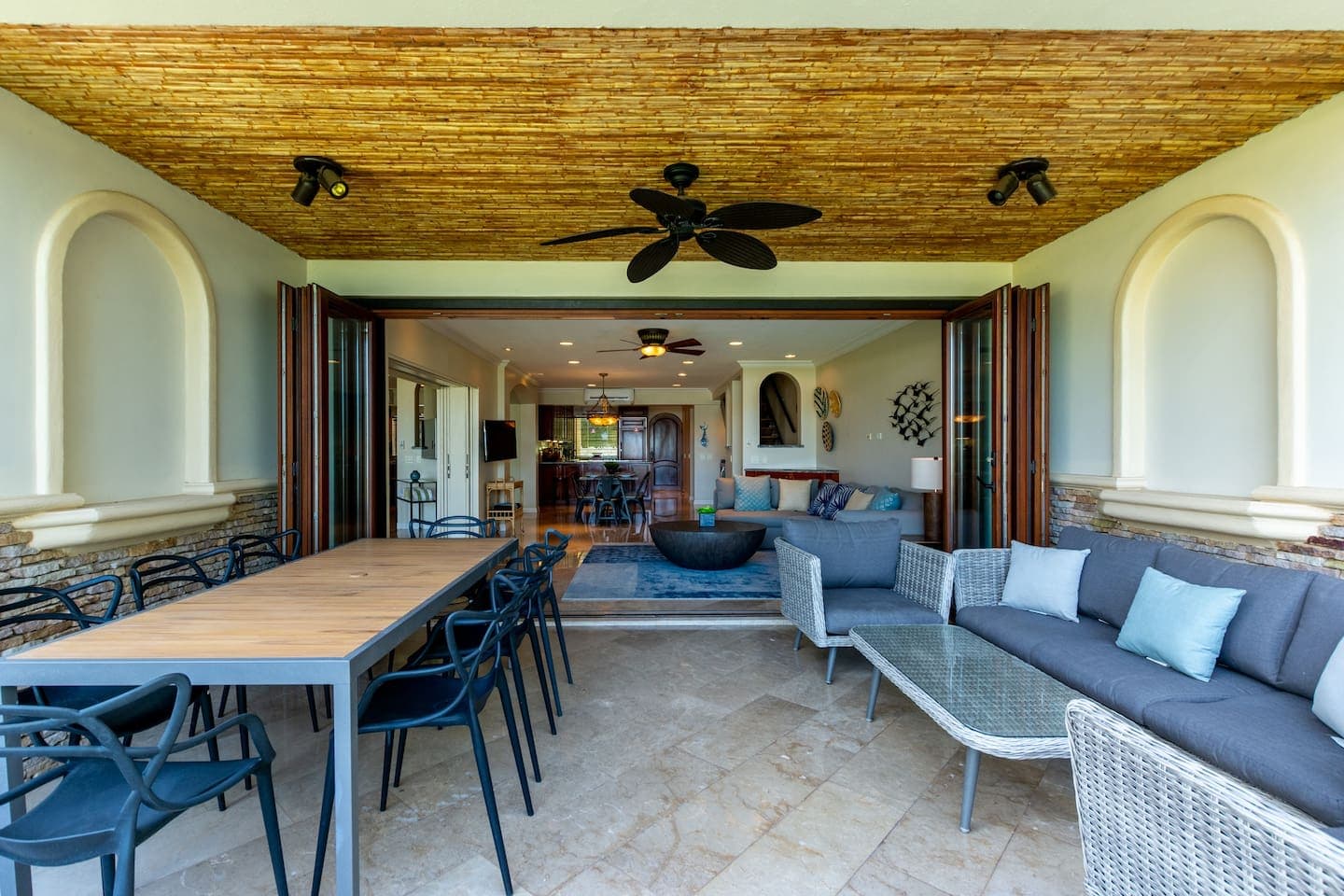 Palms Mansion - Image 5