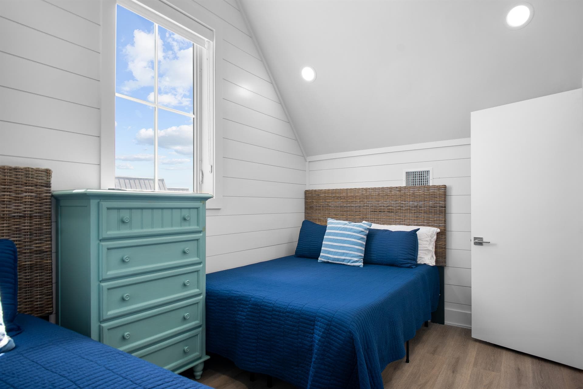 Angle of the Sun - Image 23