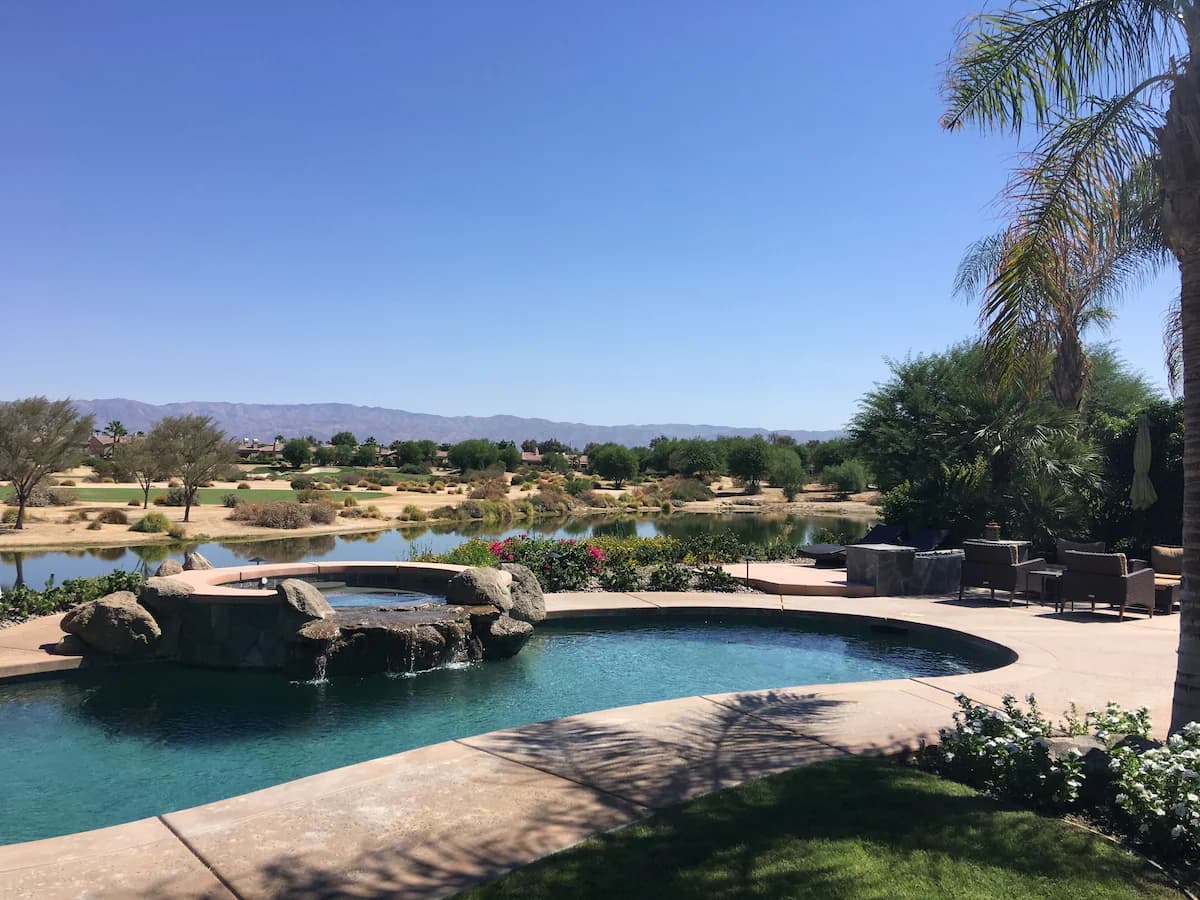 Lake View Home - Image 29