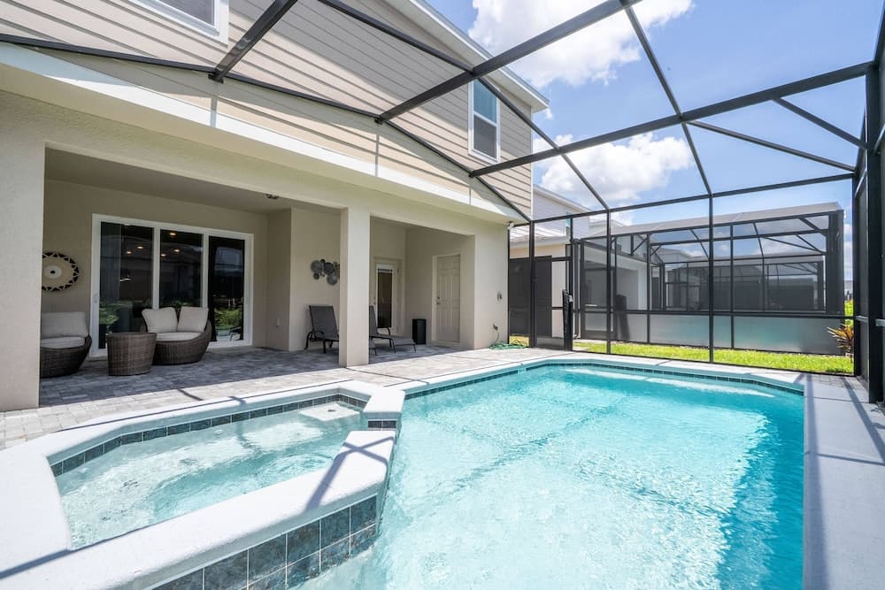 Startrail Crossing - Image 1