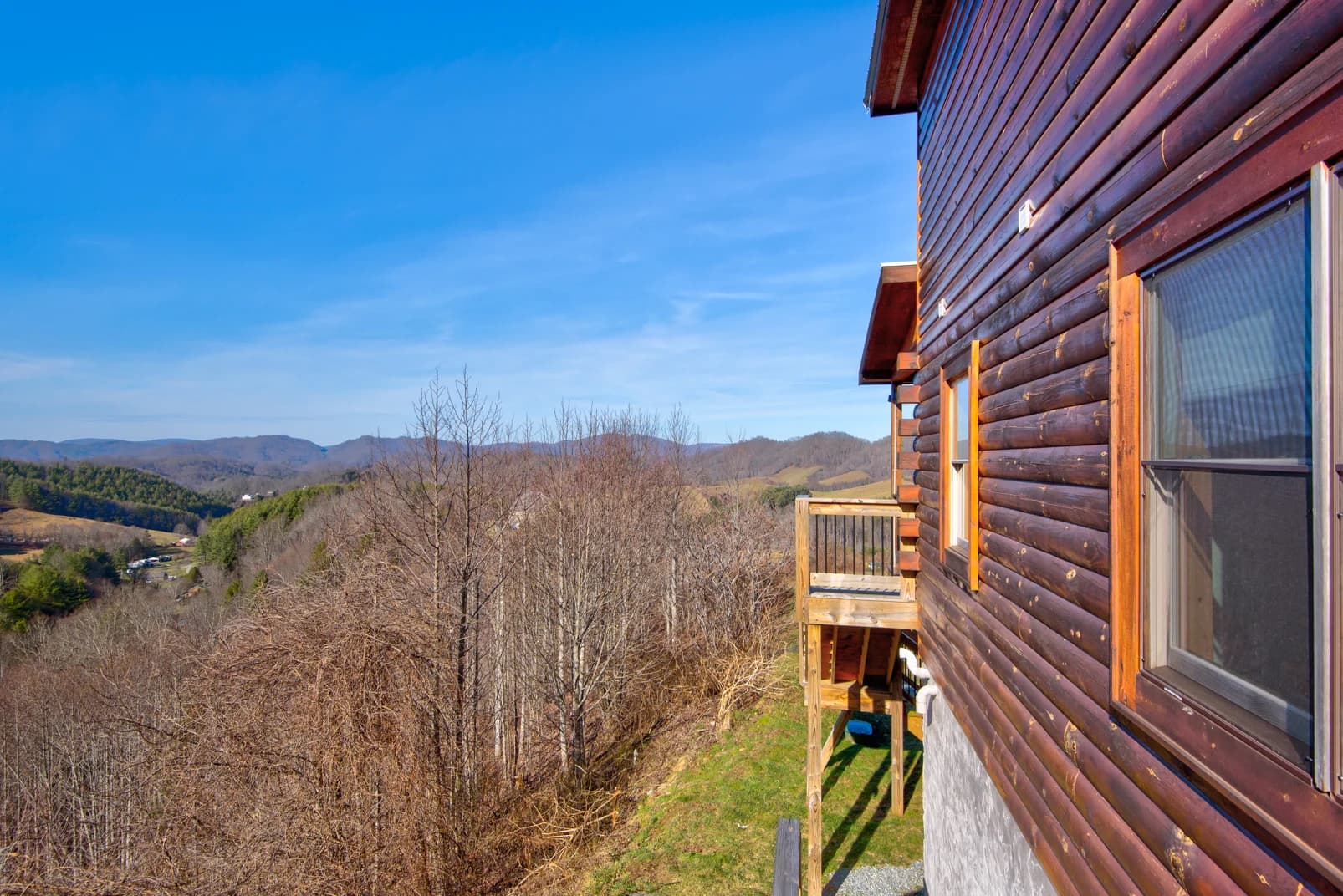 Mountain Range Retreat - Image 36