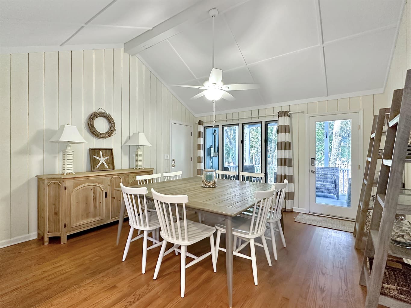 Lazy Lobster - Image 6