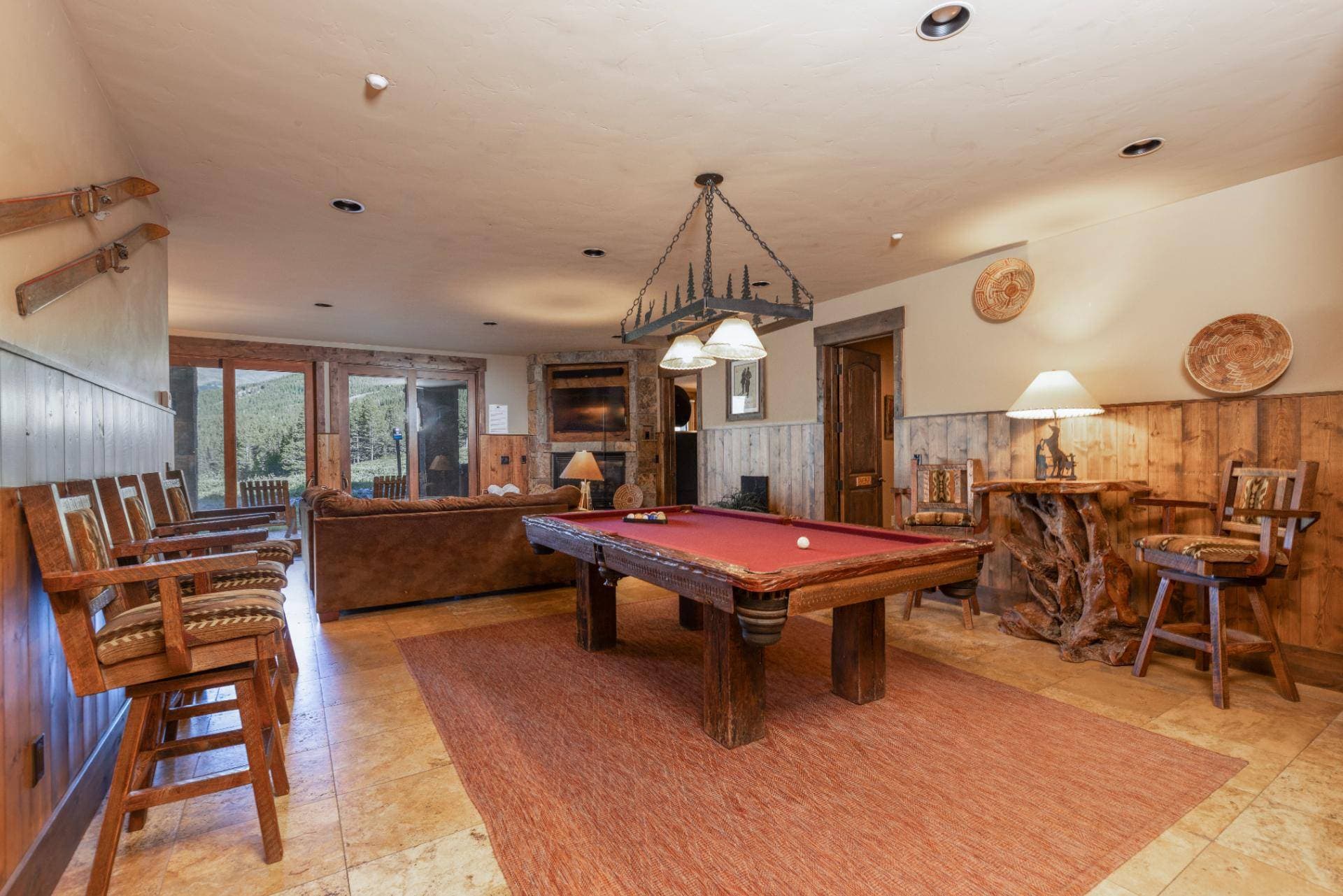 Lumber Jack Lodge - Image 6