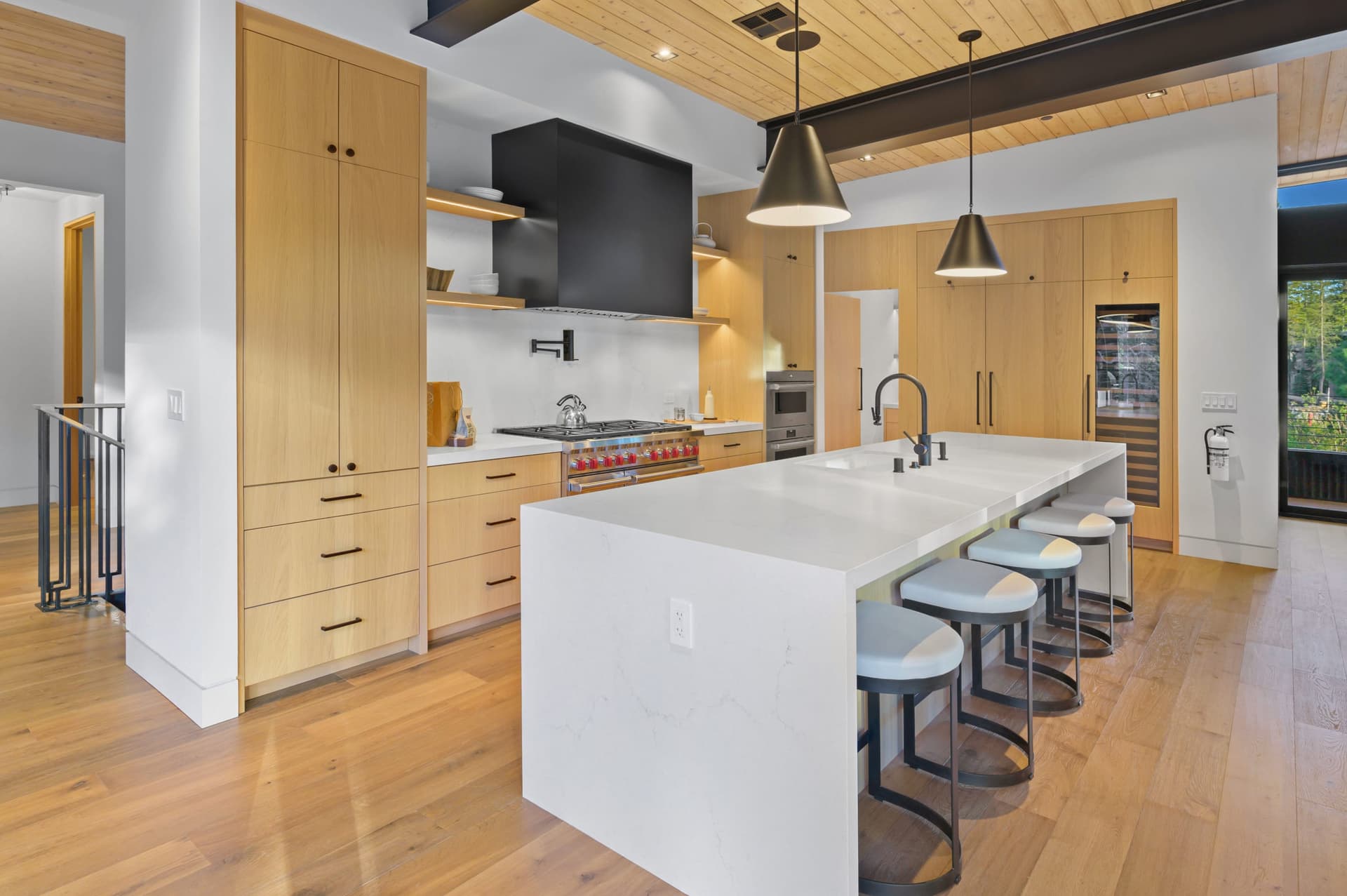 Modern Creekside Retreat - Image 6