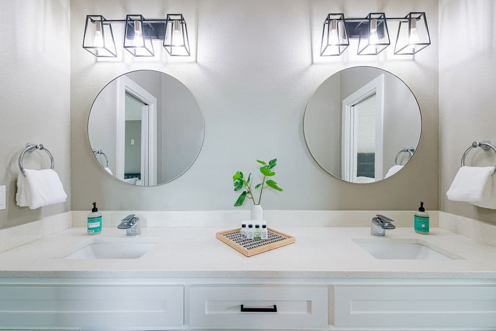 Wish You Were Here Place - Image 17