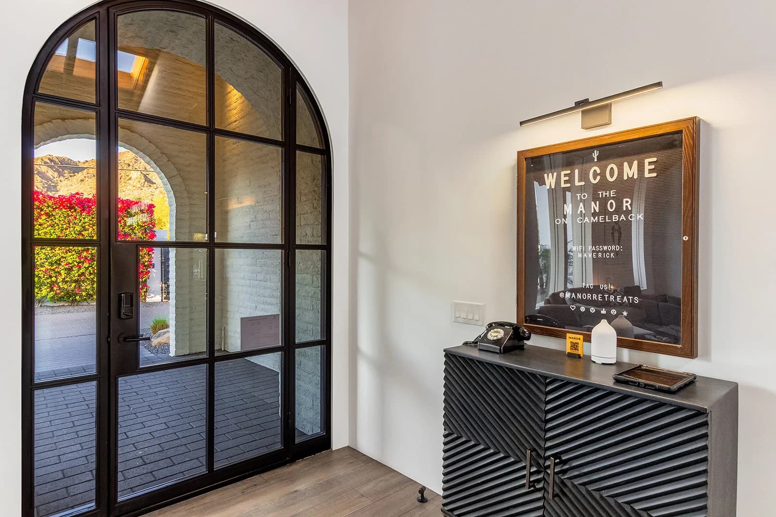 Camelback Manor - Image 21