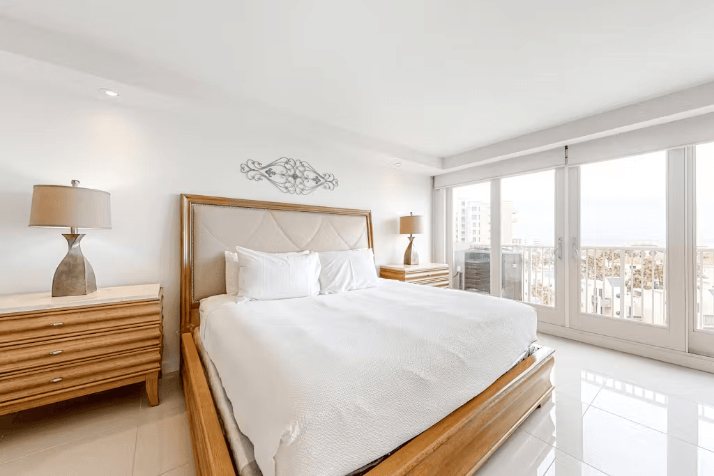 Solare Tower #705 - Image 8