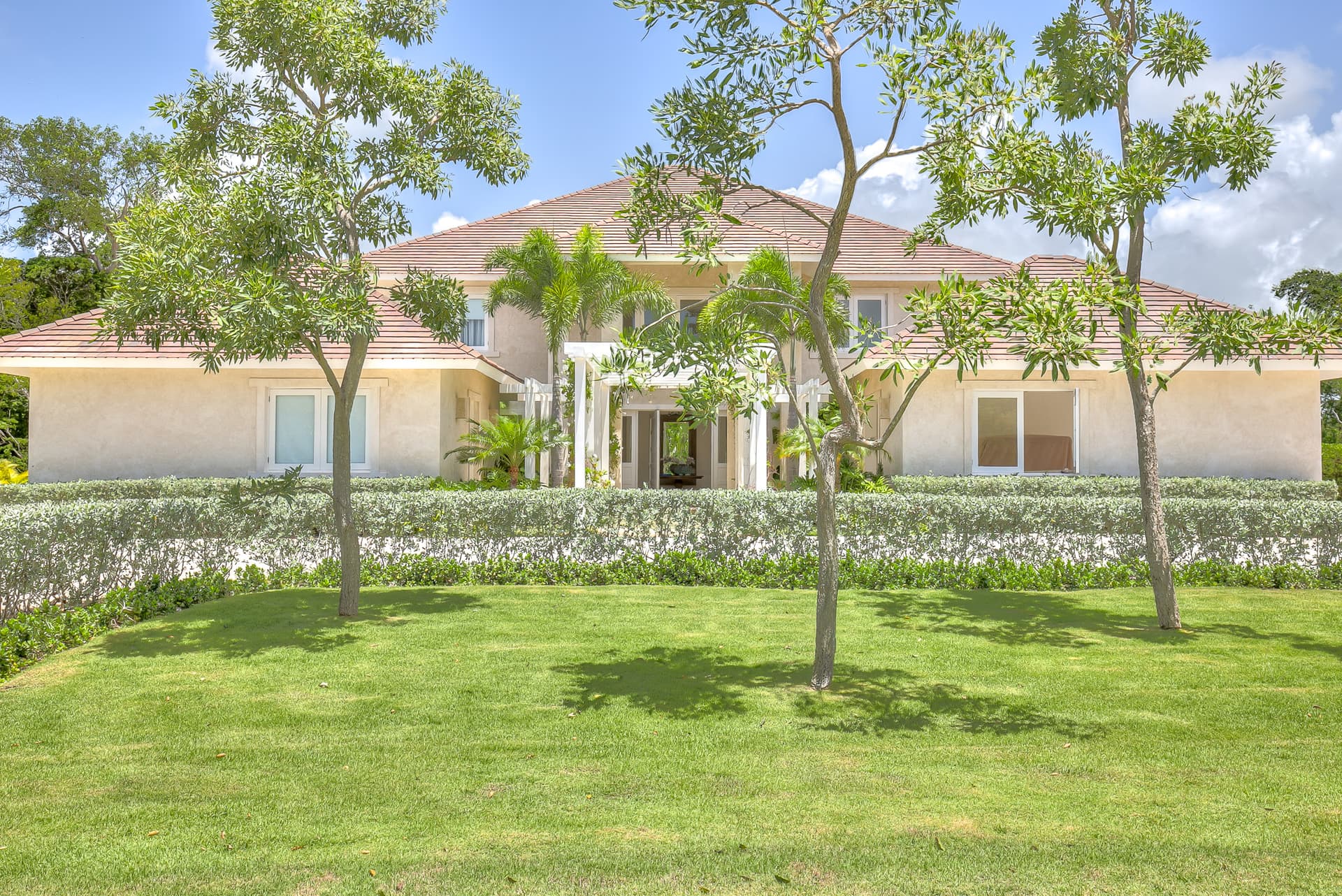 Hacienda Palmera - Image 2