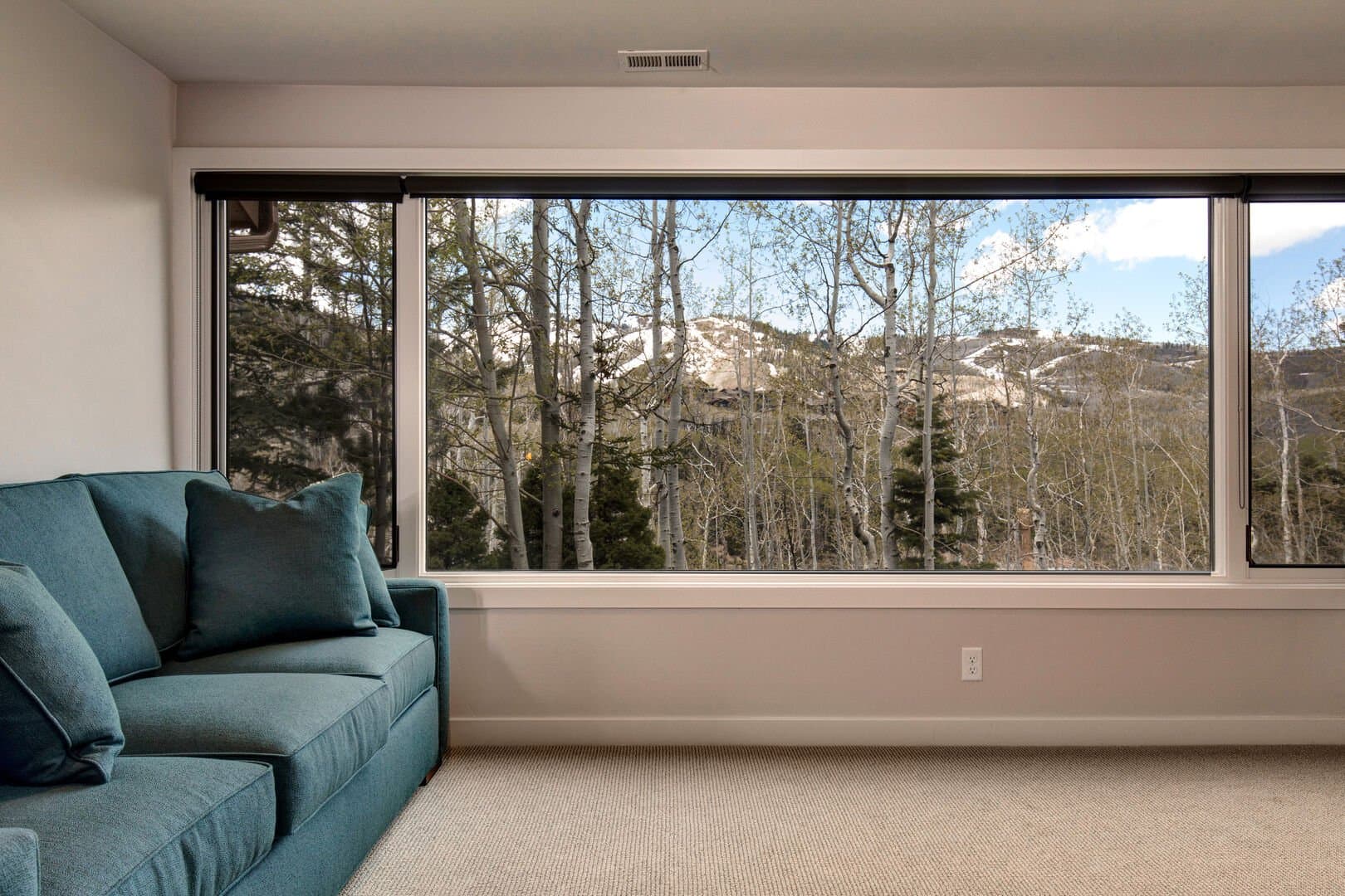 Little Belle Residence #5 - Image 36