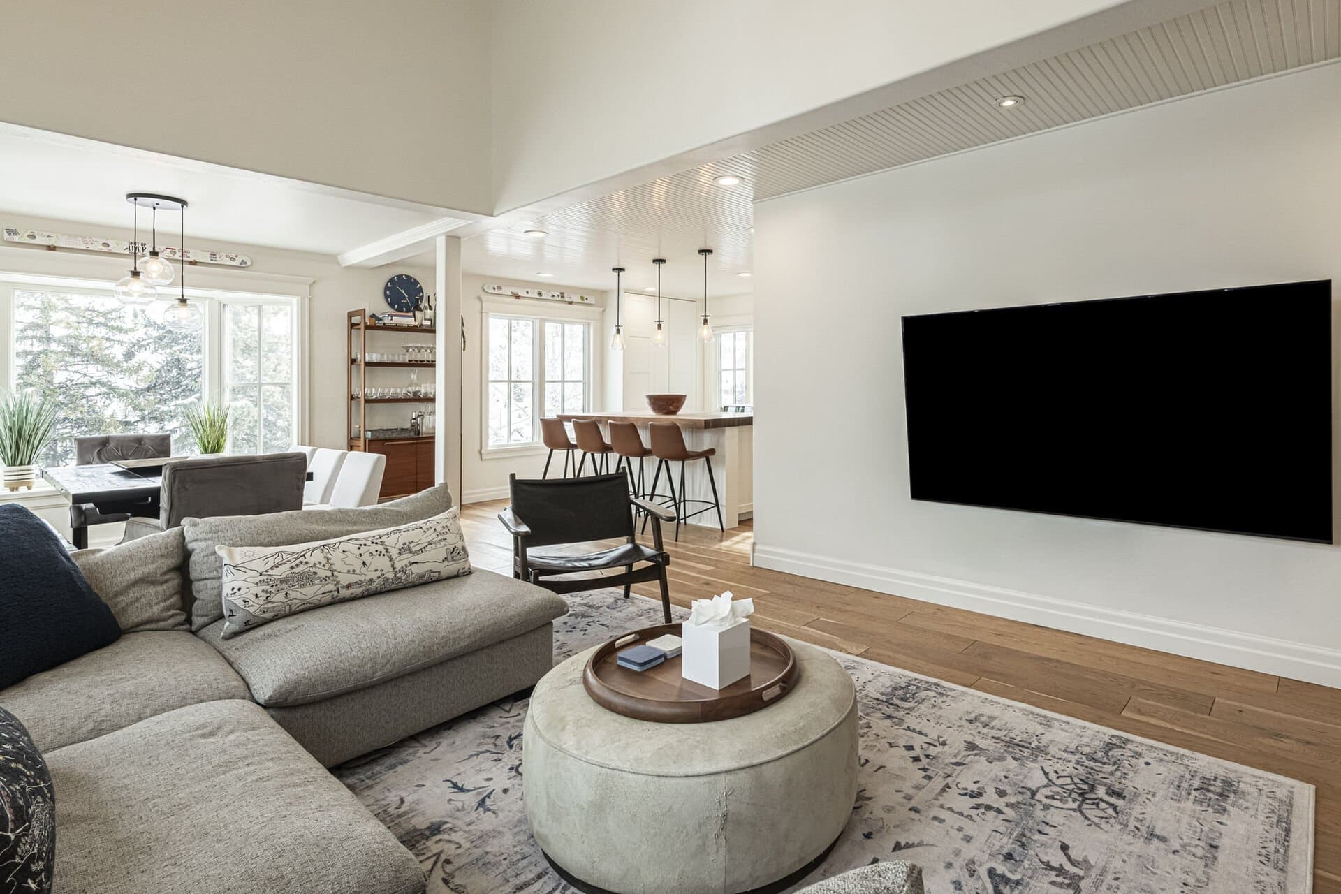 Elevation Estate - Image 8