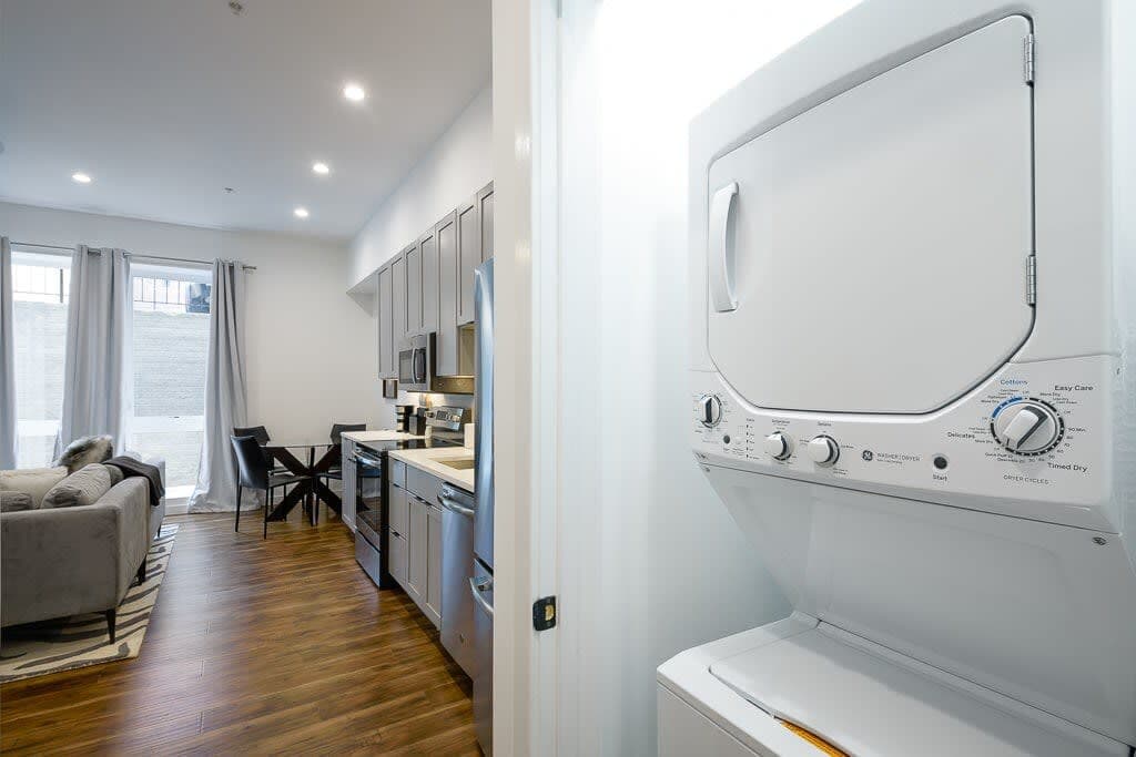 Vibrant Nook - Image 6