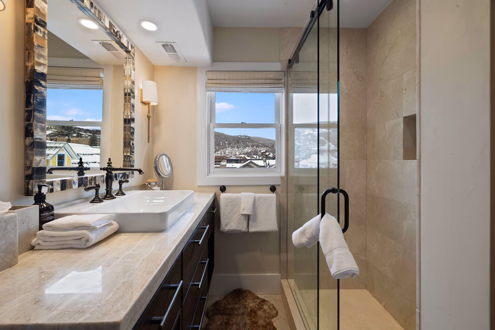 Slopeside Sanctuary - Image 22