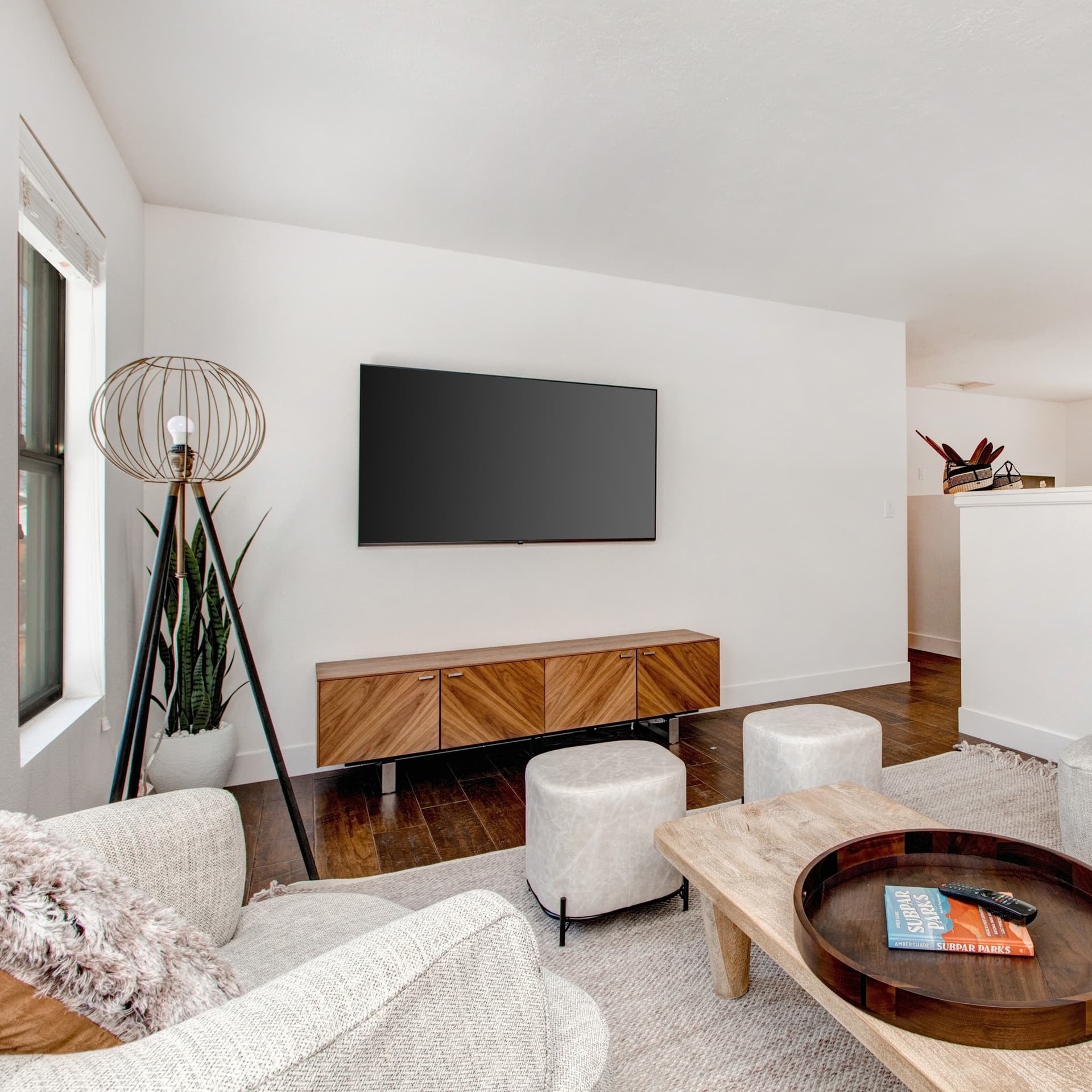 Last Run of the Day House - Image 6