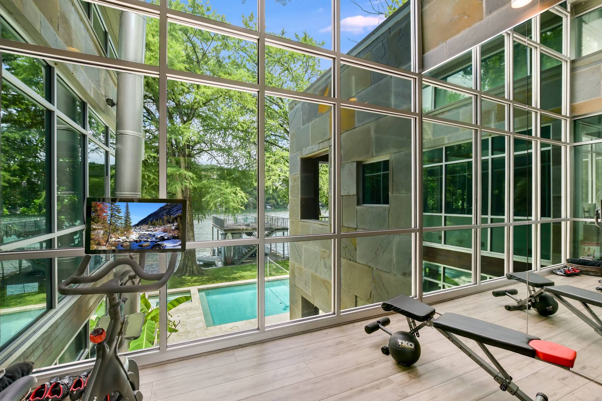 Emerald on Lake Austin - Image 48