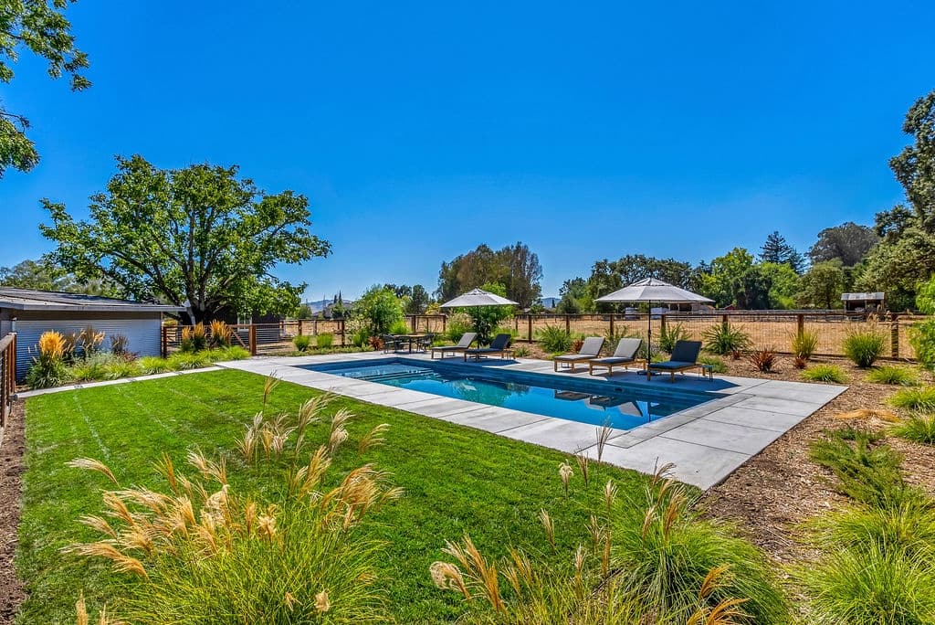 Farmhouse Bliss - Image 31