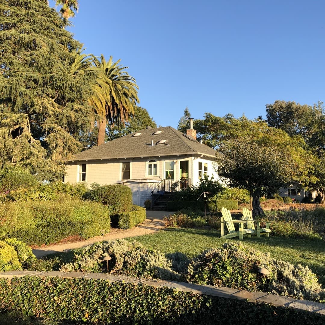 Guest House at Dalya Estate - Image 1