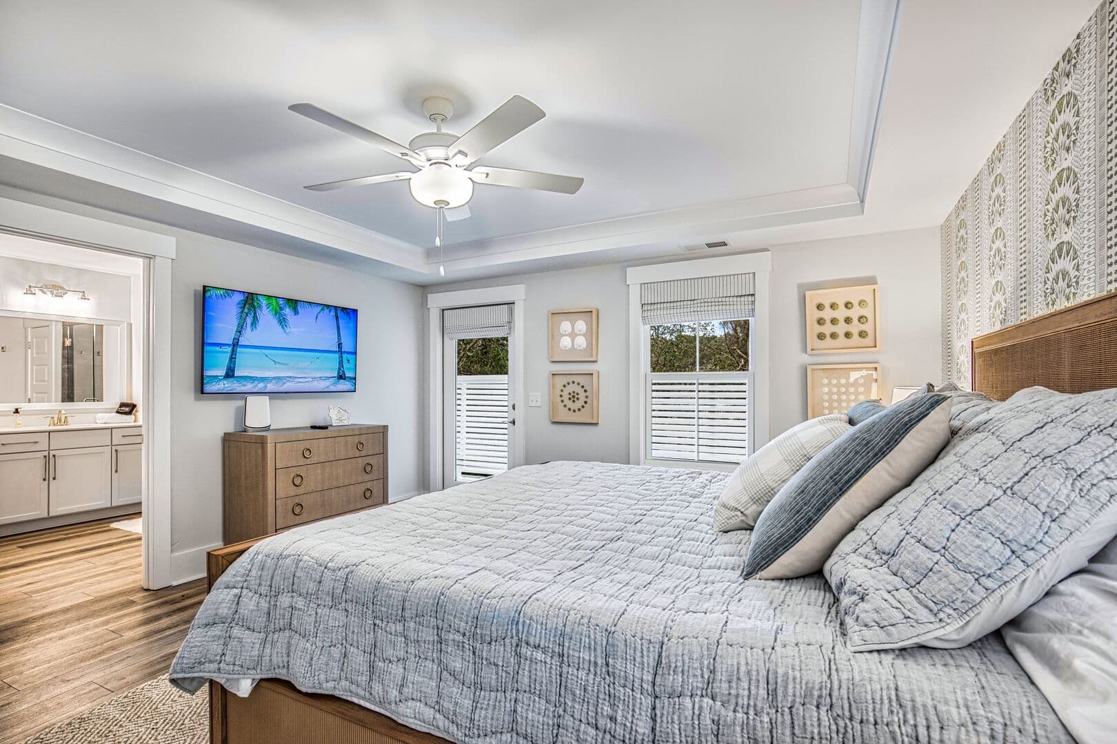 Tip Toe to the Beach - Image 10