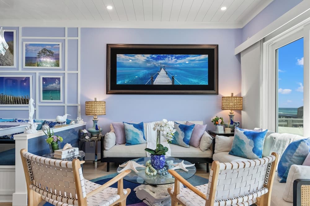 Opulent Gulf Front Home - Image 3